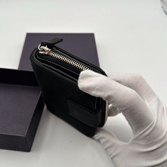 Prada Zip Around Wallet - Picture 7 of 10